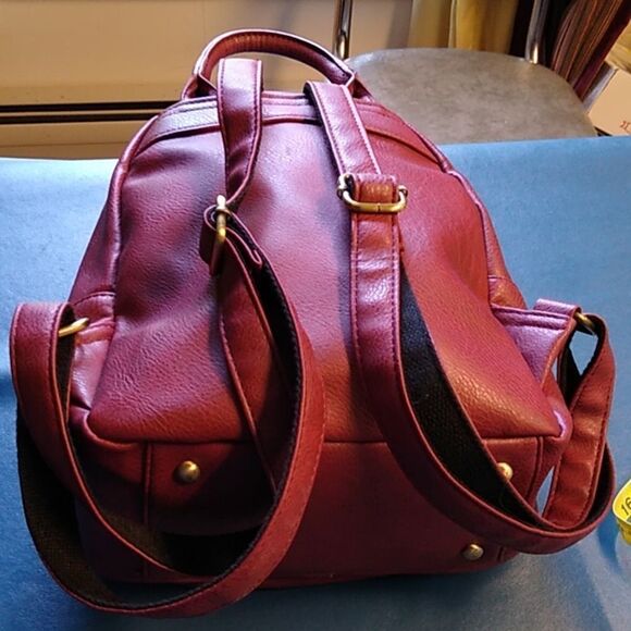 Harry Potter Hogwarts Red Backpack w/ Adjustable straps Movie Series - Picture 15 of 15